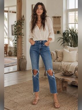 Free People Distressed Skinny Jeans Size 25 Ripped Knees Raw Cut Hem